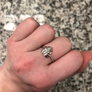 NWT Fragrant Jewels Leaf Ring